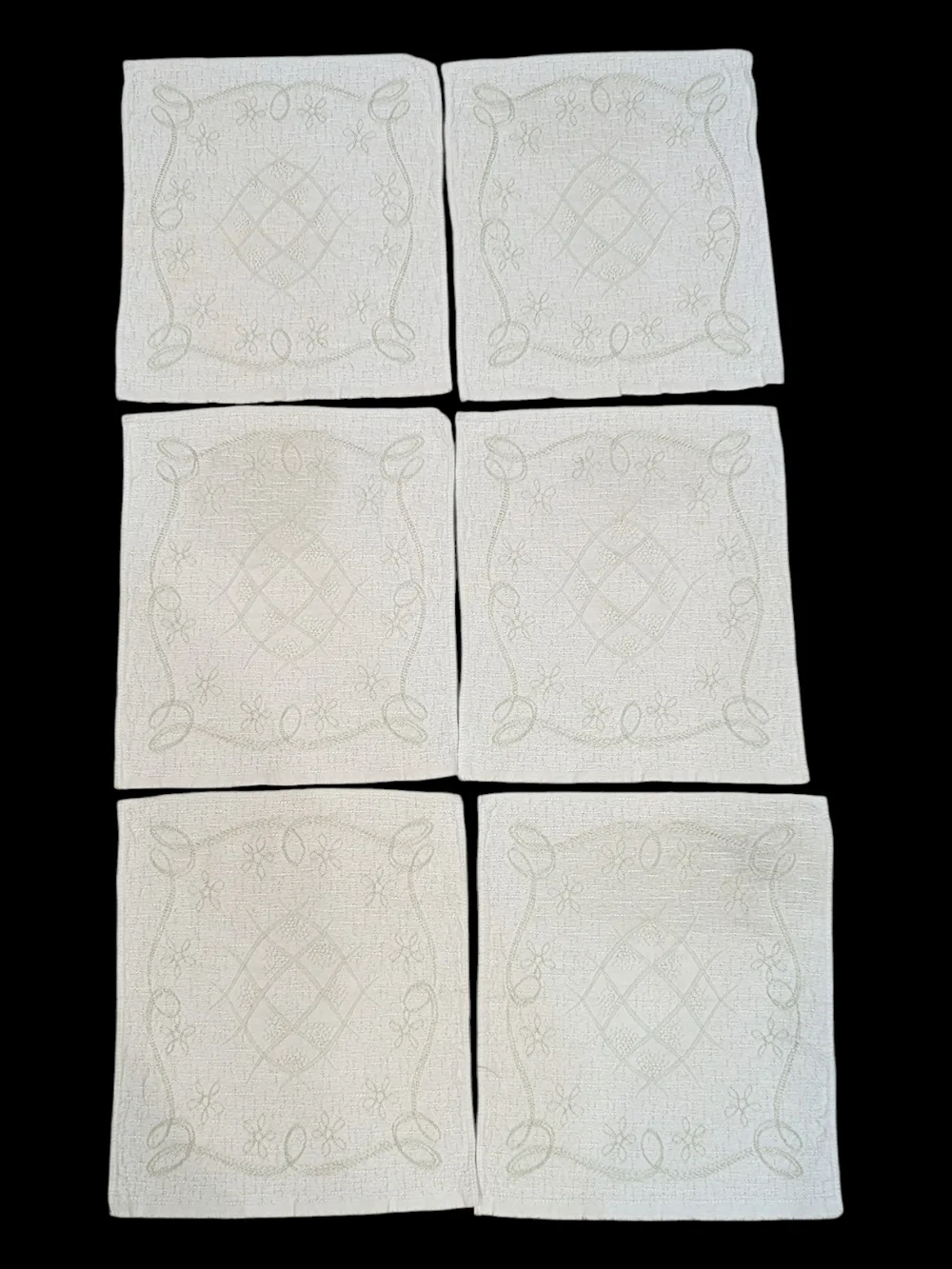 MCM 50s Textured Embroidered Green Trellis Swirl Cloth Tablecloth & 6 Napkin Set